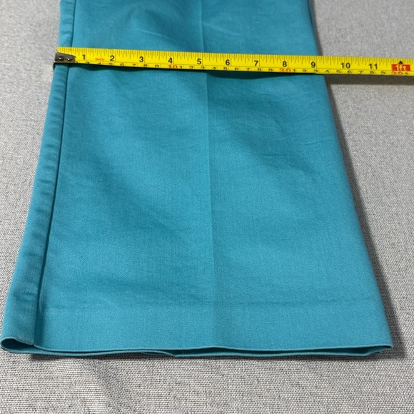 Alfred Dunner Turquoise Straight Leg Pull-On Pants
SZ14. - Picture 11 of 12